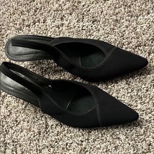 Donald J. Pliner Black Pointed-Toe Mules